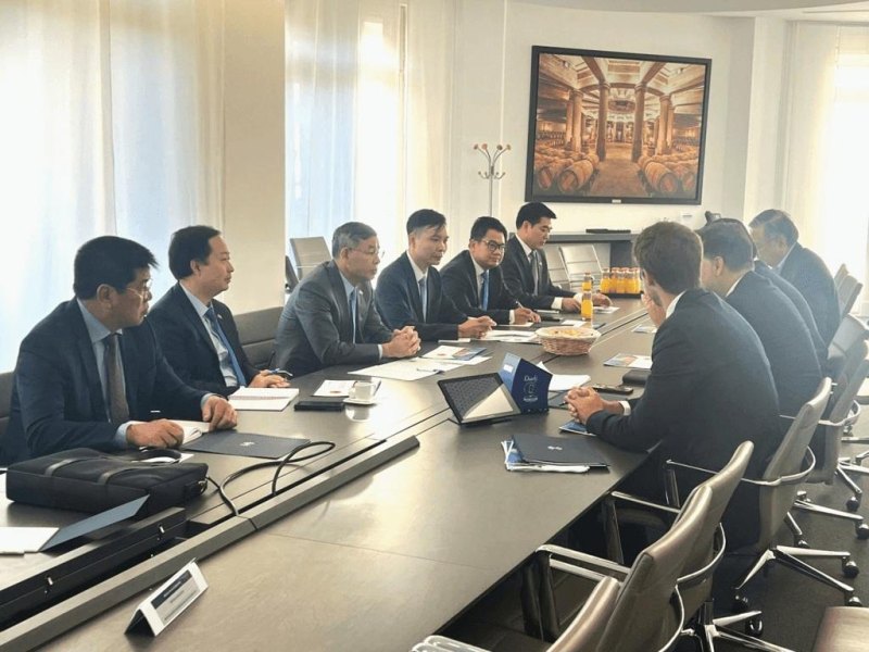 Gia tộc Rothschild Đề Xuất Hợp Tác Dự Án Đường Sắt 67 Tỷ USD