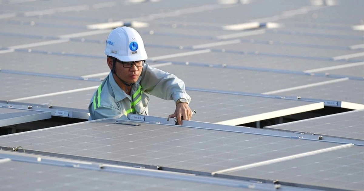 Tăng trưởng hai con số, từng kWh điện cũng phải được tính toán