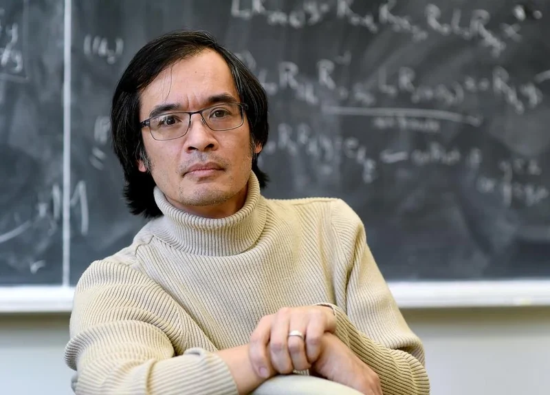 Thần đồng Terence Tao: AI khiến ‘sự lãng mạn’ của toán học kết thúc